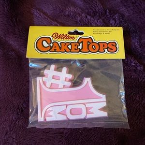 Vintage Wilton Plastic Cake Topper #1 Mom NWT